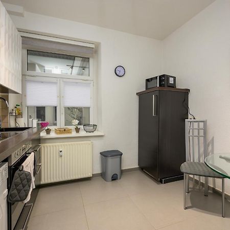 Ferienwohnung Zentral FeWo - EG - Karli - 30qm - Küche - Netflix Leipzig Exterior foto