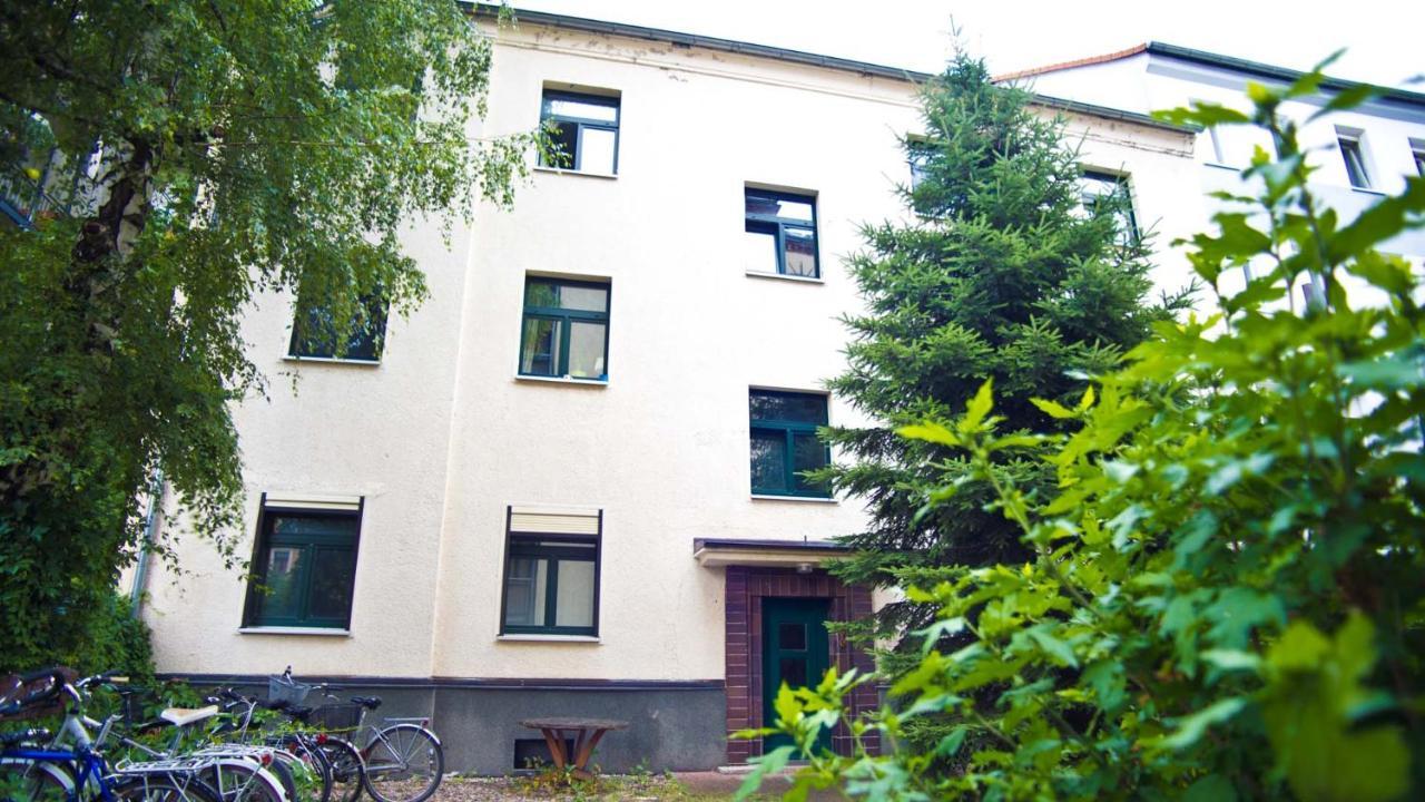 Ferienwohnung Zentral FeWo - EG - Karli - 30qm - Küche - Netflix Leipzig Exterior foto